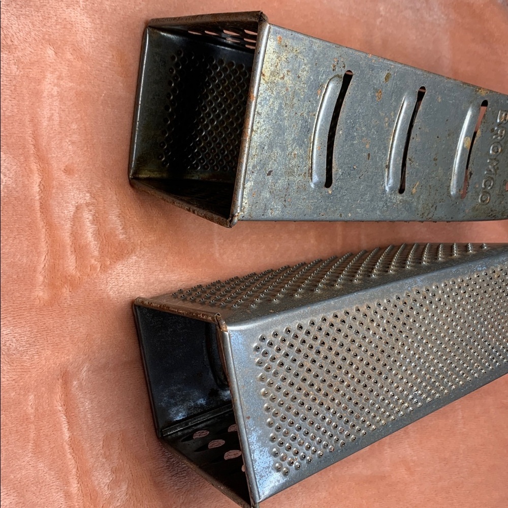 {Vintage} Cheese Graters Bromco - Picture 6 of 6